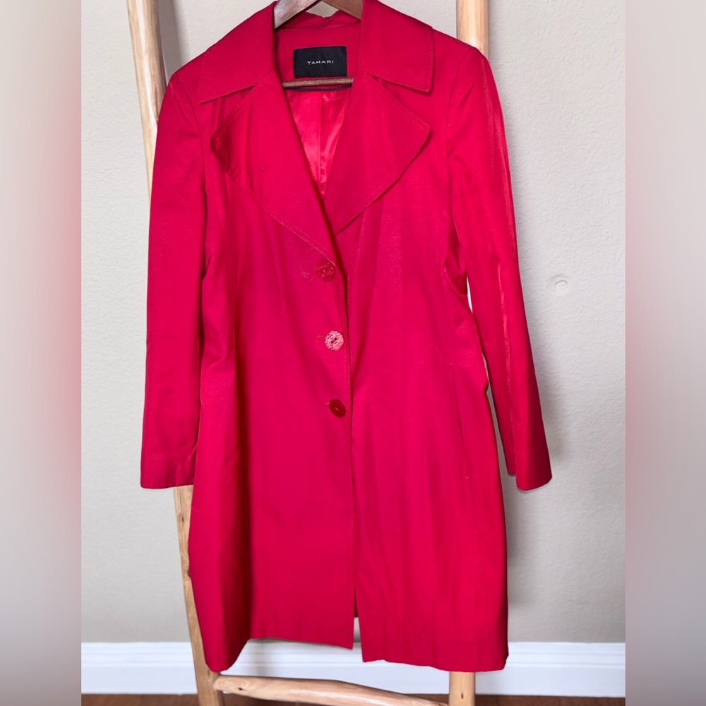 Tahari Red Long Blazer Coat Women M Fitted Button Front Elegant